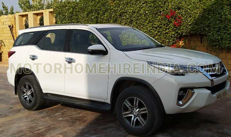 toyota fortuner car on rent in delhi