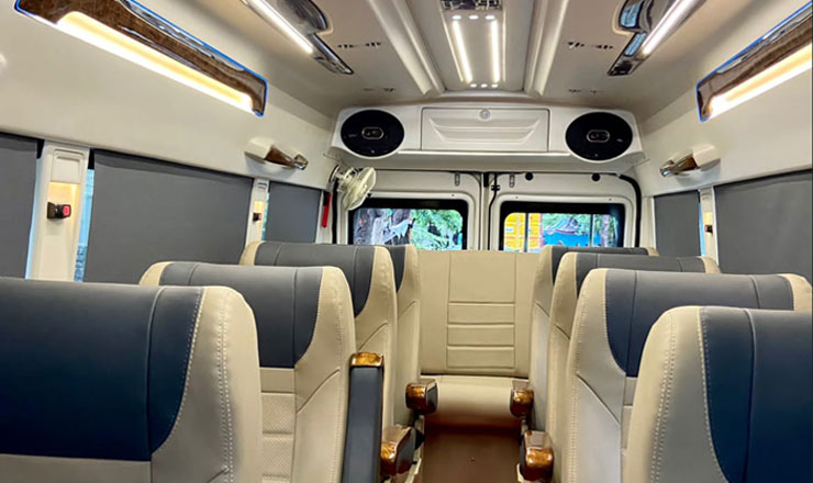 9 seater deluxe 1x1 maharaja tempo traveller on rent in delhi